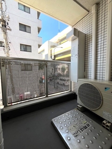 19/24 バルコニー