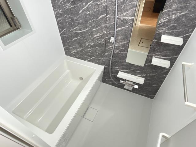 19/27 浴室