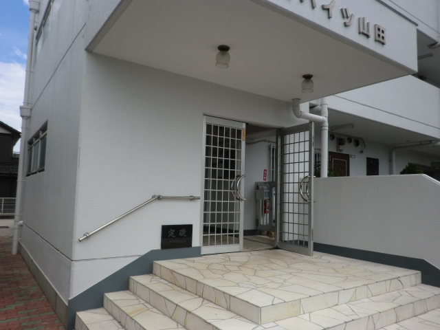 22/30 エントランス