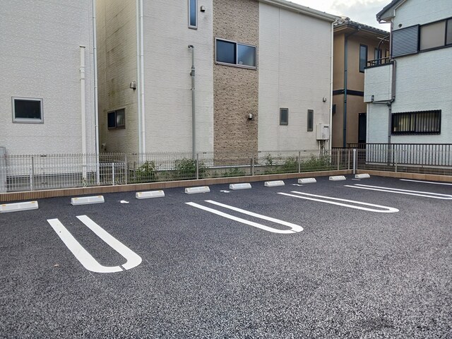 16/25 駐車場