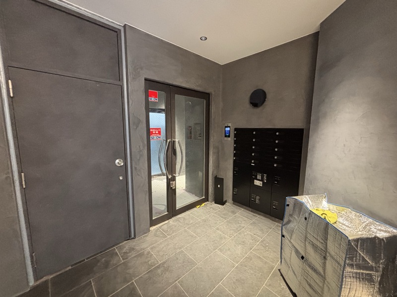 20/20 エントランス