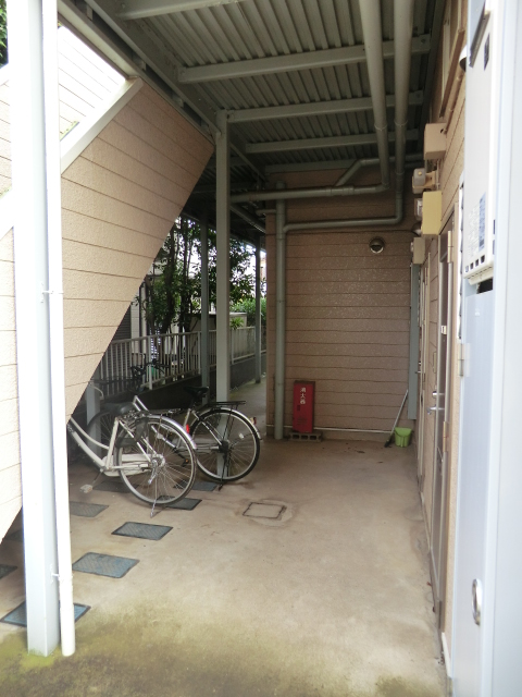 22/30 エントランス