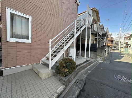 14/14 エントランス