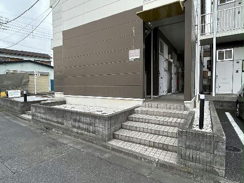 2/4 エントランス