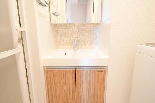 13/22 エントランス