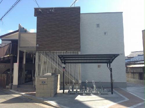 13/23 エントランス