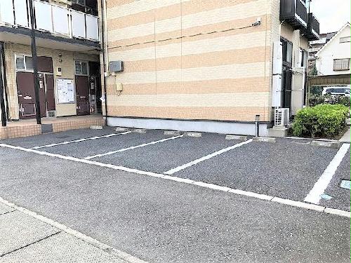14/15 駐車場