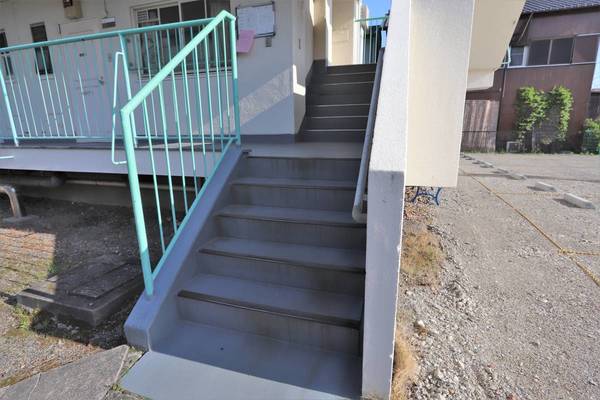 15/17 エントランス