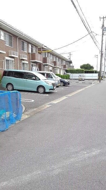 22/28 駐車場