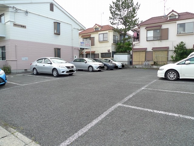 14/20 駐車場