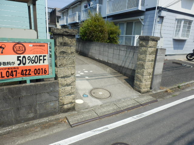 21/26 エントランス