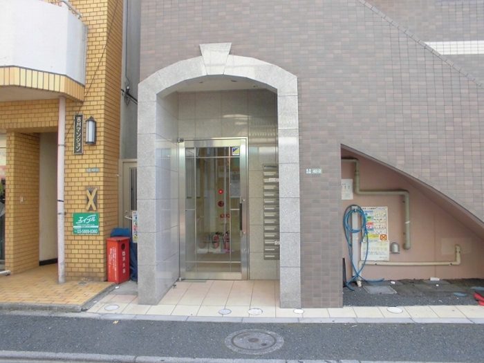 5/8 エントランス