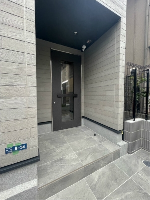 25/25 エントランス