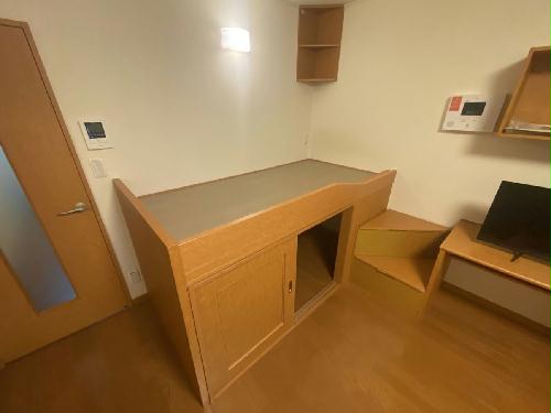 13/14 エントランス