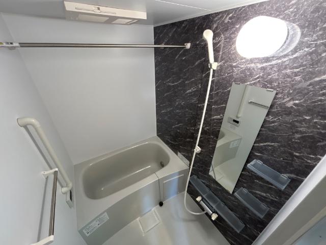 14/27 浴室