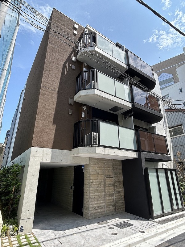 ルネサンスコート門前仲町の外観