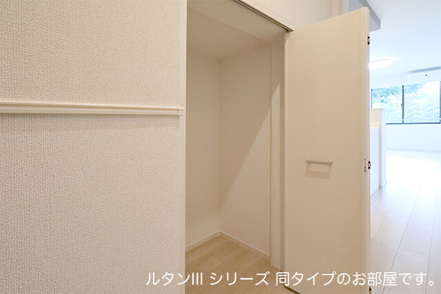 パストラーレⅢの玄関