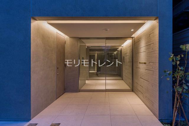 14/15 エントランス