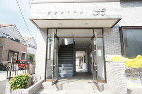 2/2 エントランス