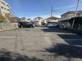 15/15 駐車場