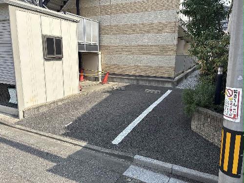 3/3 駐車場
