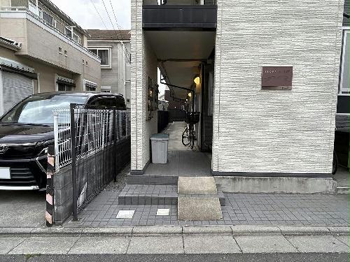 14/14 エントランス