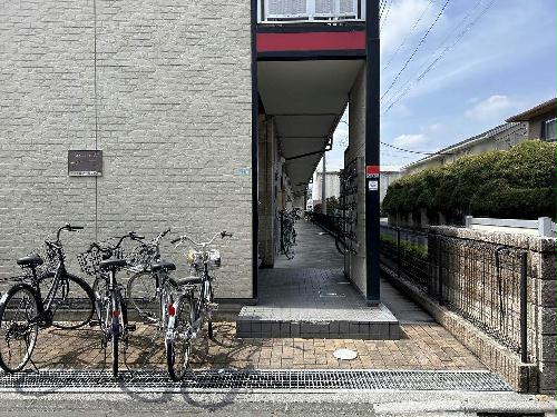 13/21 エントランス