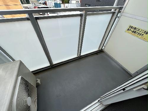 13/14 エントランス