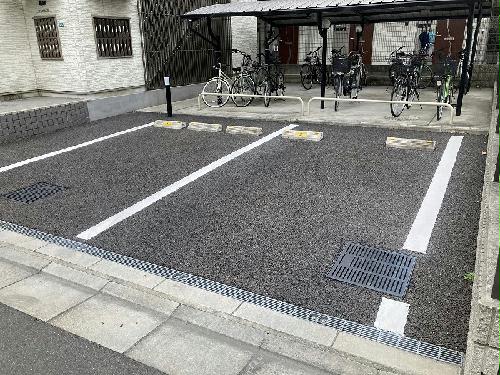 14/14 駐車場