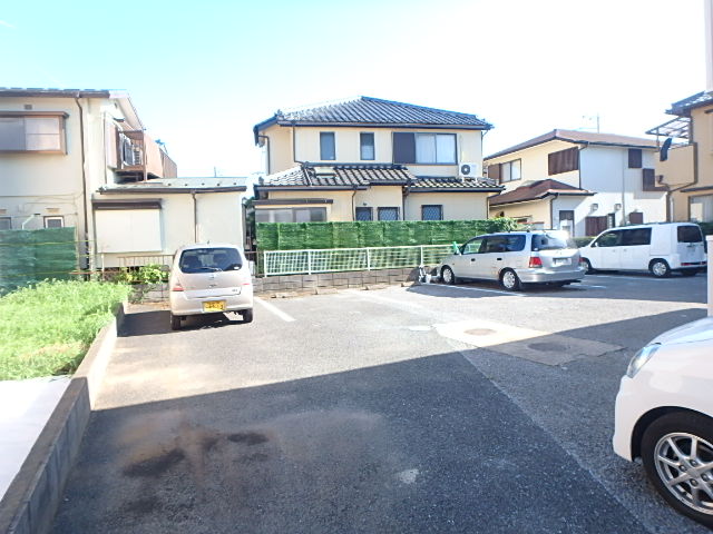 2/10 駐車場