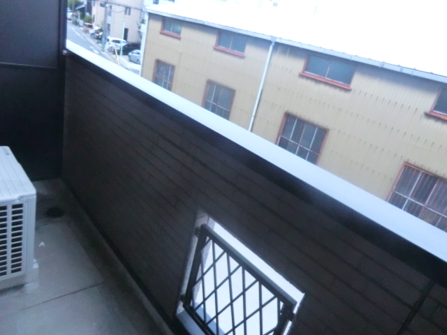 13/26 バルコニー