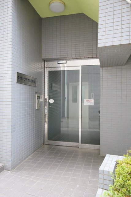 15/27 エントランス