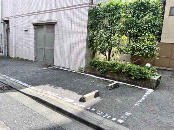 3/5 駐車場