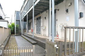 2/2 エントランス