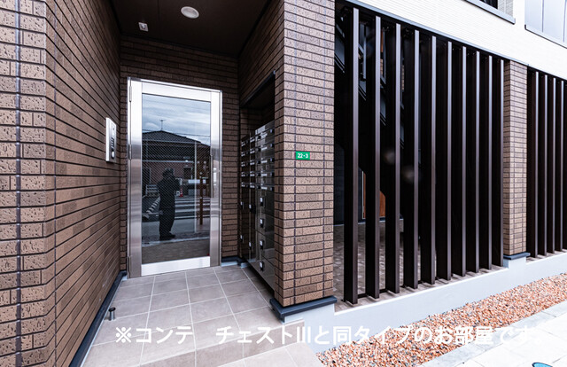 15/22 エントランス