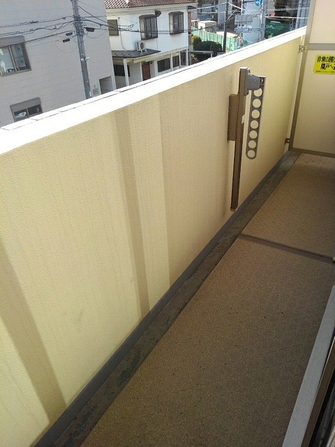 16/28 バルコニー