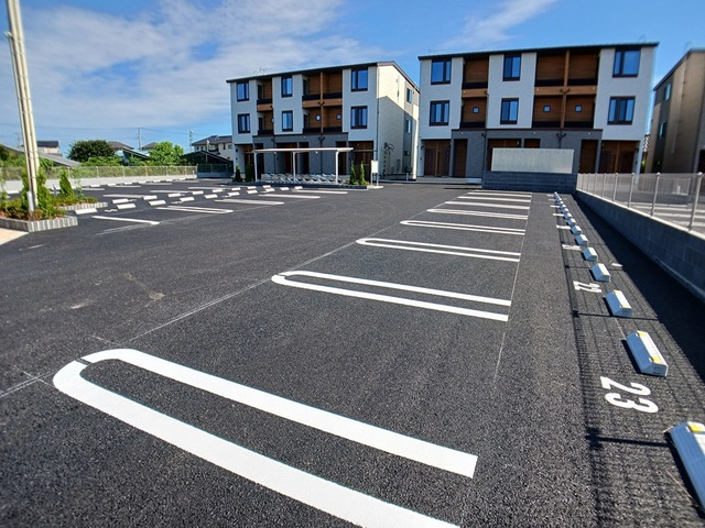 14/20 駐車場
