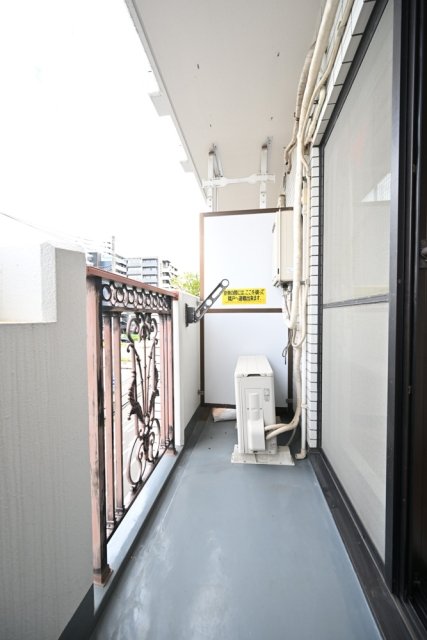 16/25 バルコニー