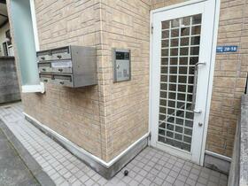 15/15 エントランス