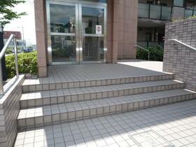 14/15 エントランス