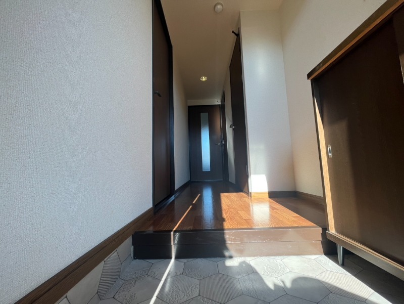 20/27 エントランス