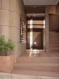 14/14 エントランス