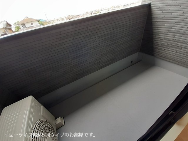 ラ　ルーチェ　クアットロのバルコニー
