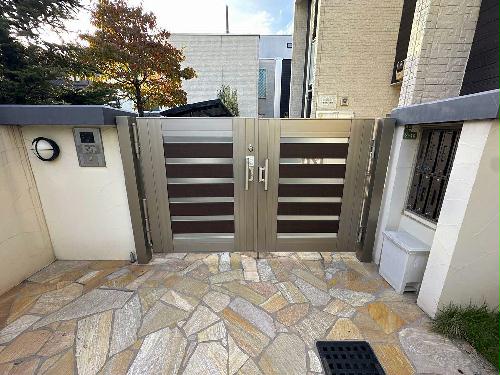 18/24 エントランス