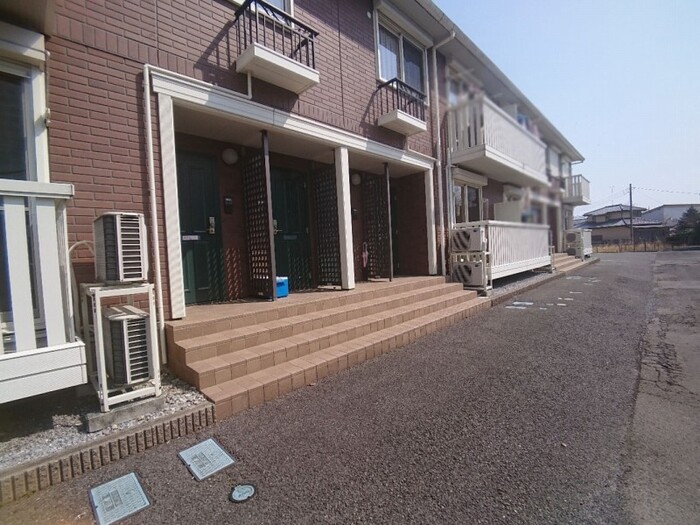 13/16 エントランス