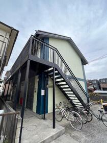 2/2 エントランス