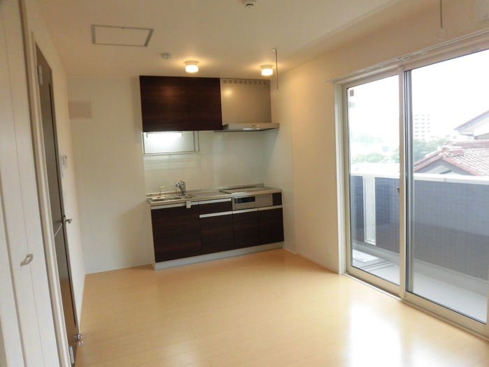 4/13 リビング/ダイニング