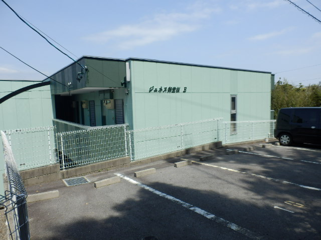 22/30 駐車場