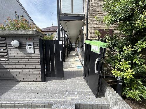 2/3 エントランス