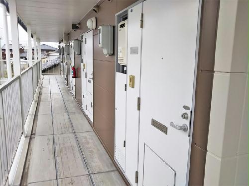 13/23 エントランス